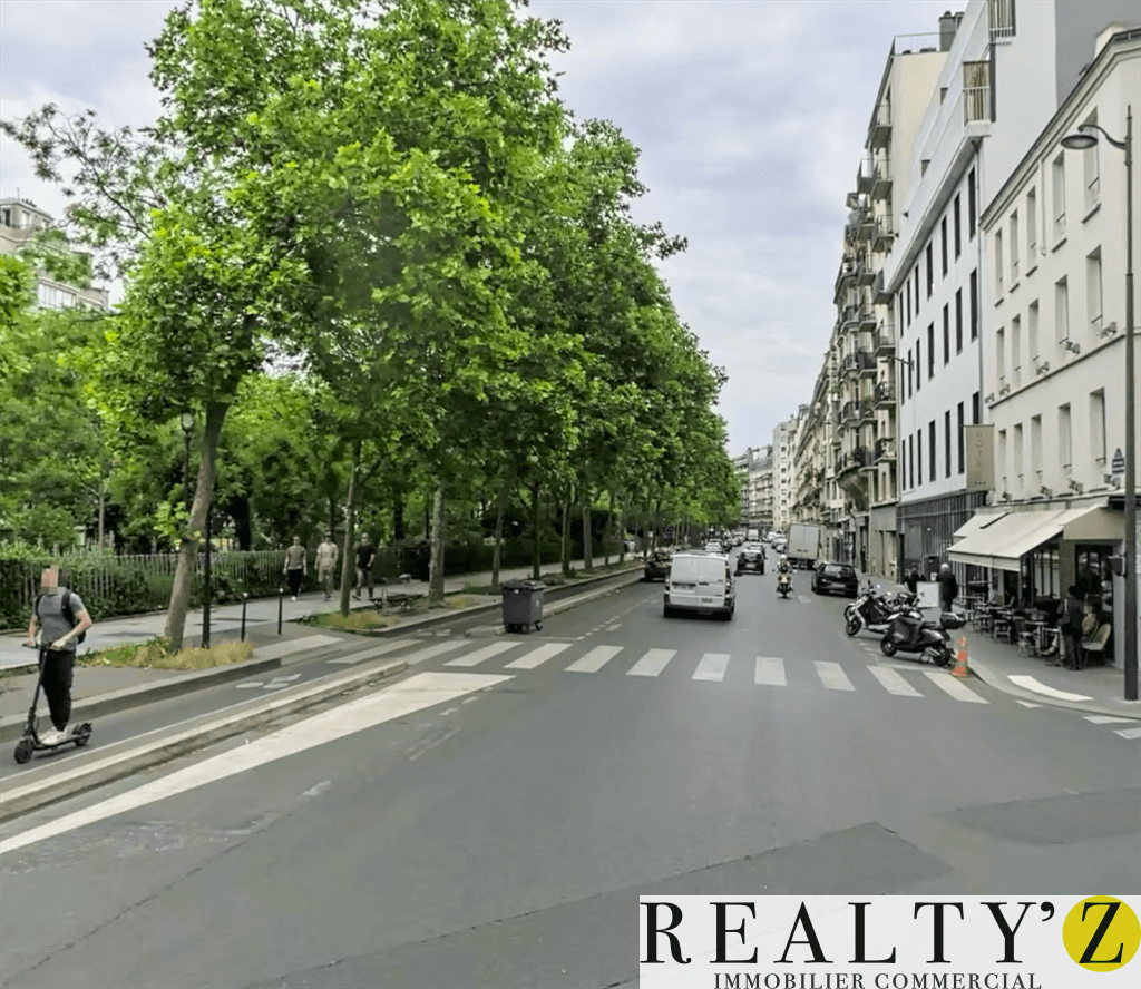 Local commercial · 200 m² · Location — photo 1