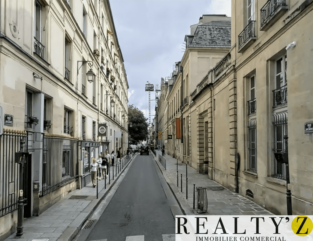 Local commercial · 56 m² · Location — photo 1