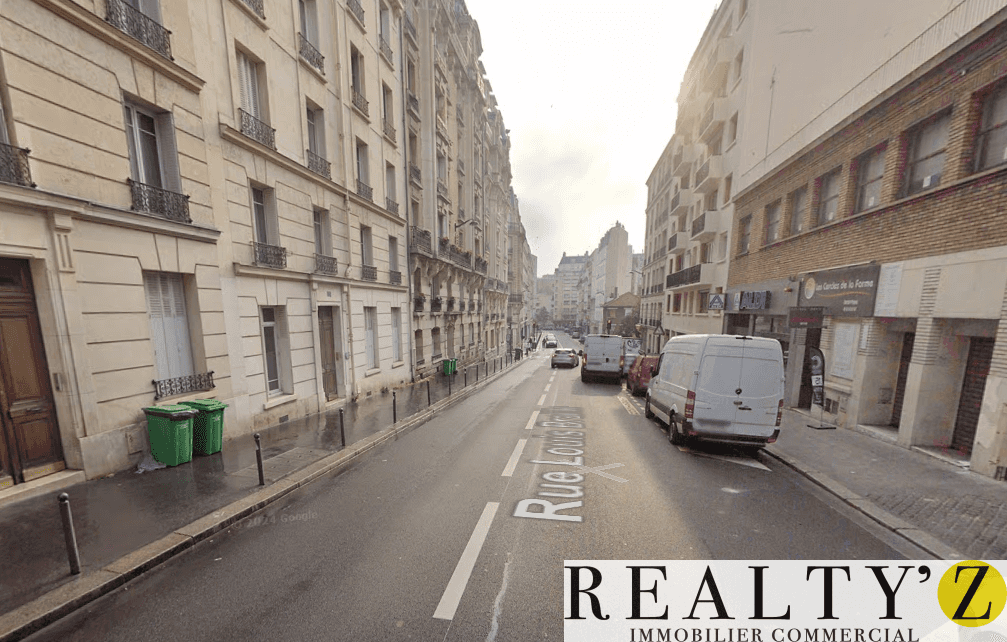 Local commercial · 340 m² · Location — photo 1