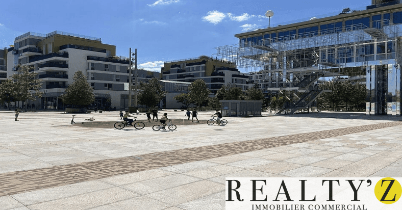 Local commercial · 284 m² · Location — photo 1