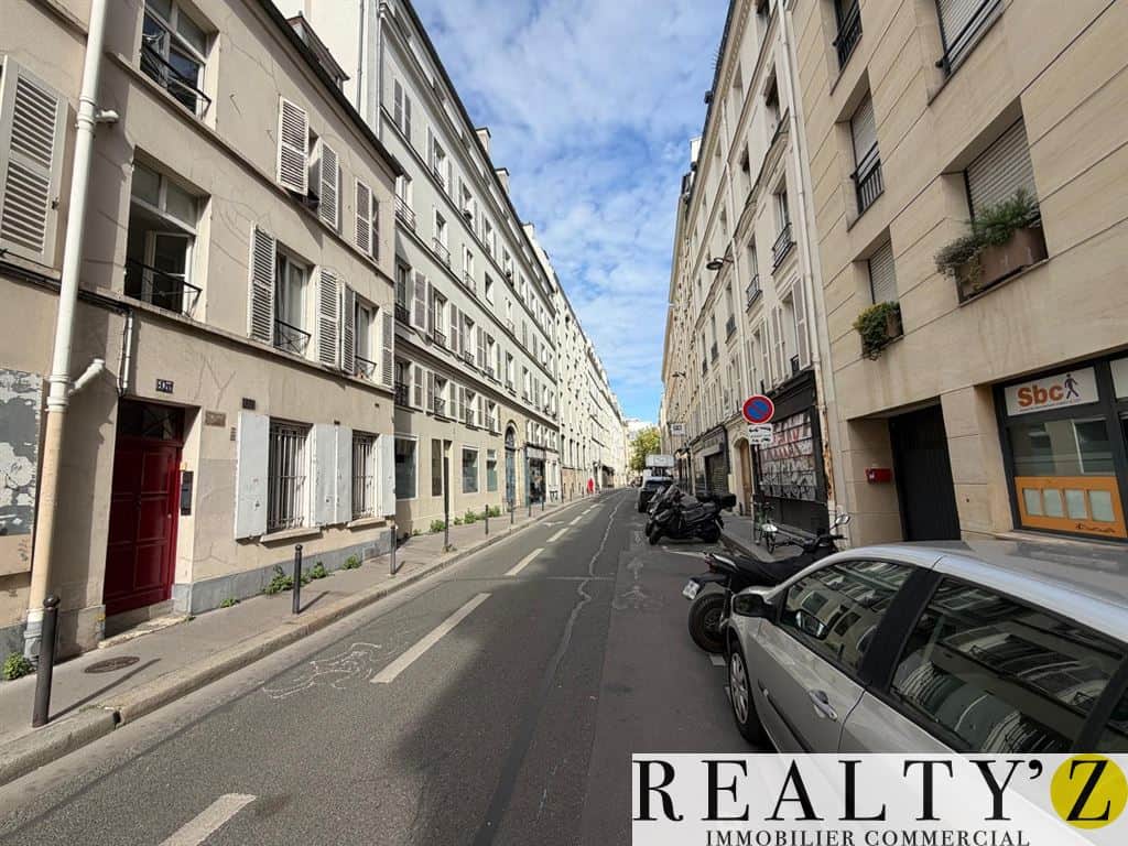 Local commercial · 58 m² · Location — photo 1