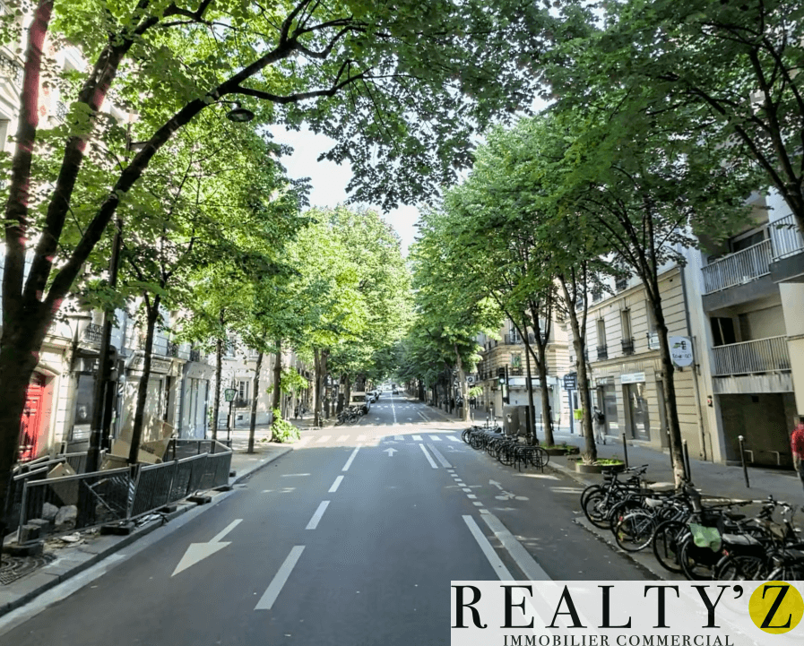 Local commercial · 115 m² · Location — photo 1