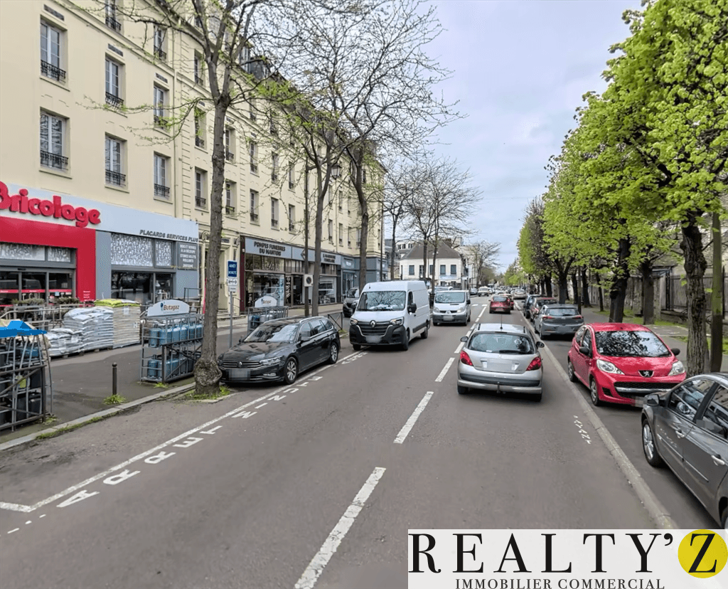 Local commercial · 144 m² · Achat des murs — photo 1