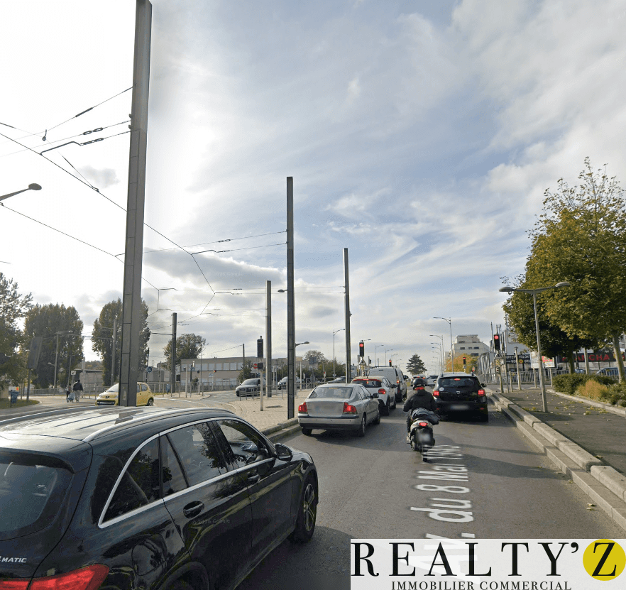 Local commercial · 150 m² · Location — photo 1