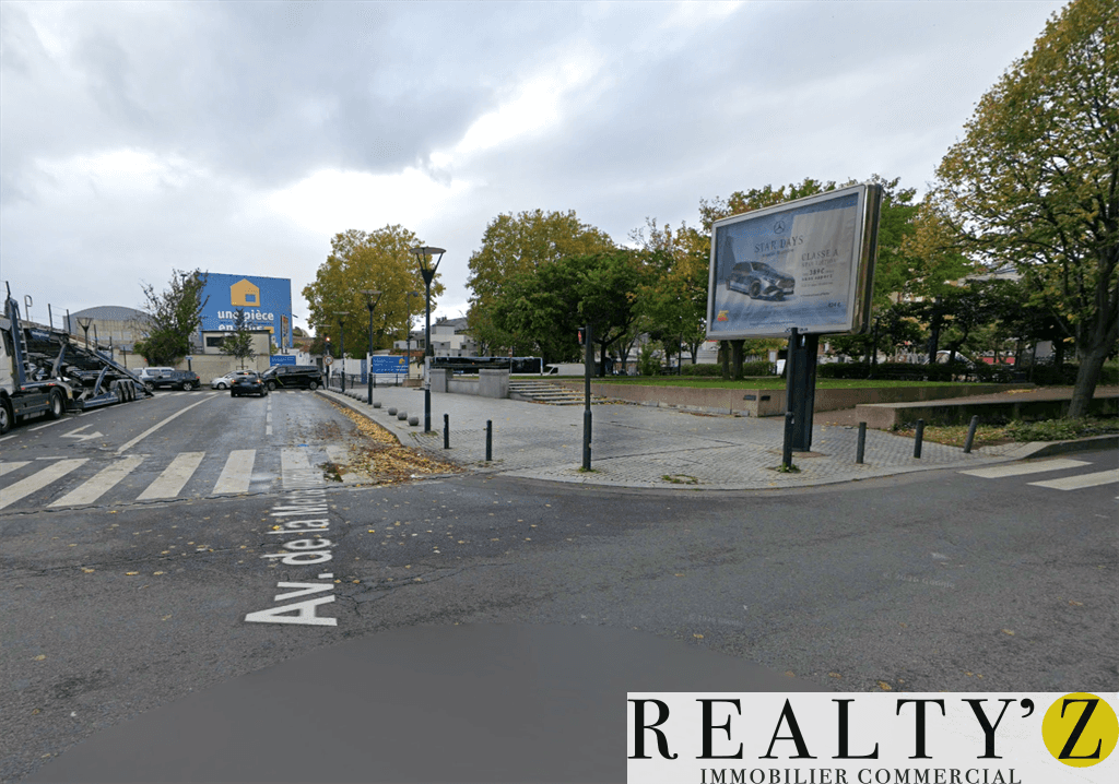 Local commercial · 1150 m² · Location — photo 1