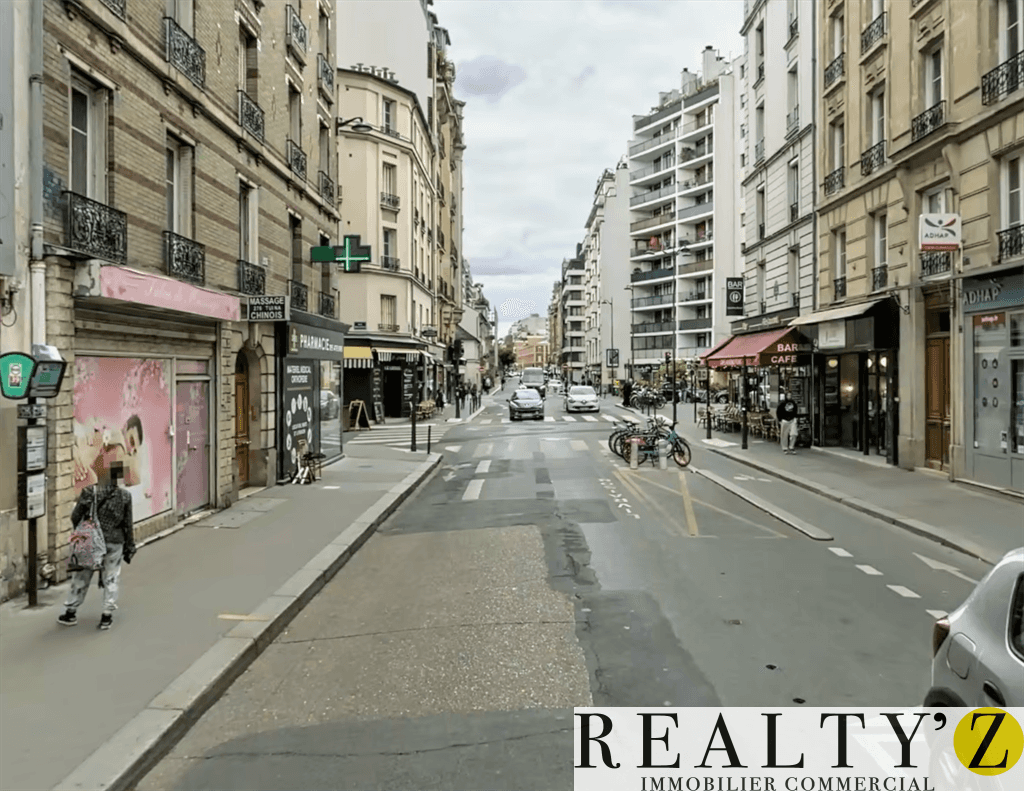 Local commercial · 32 m² · Location — photo 1