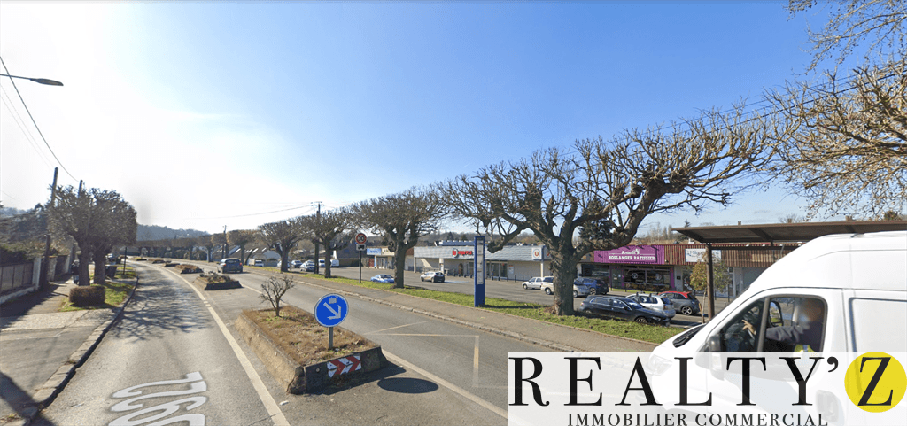 Local commercial · 75 m² · Location — photo 1
