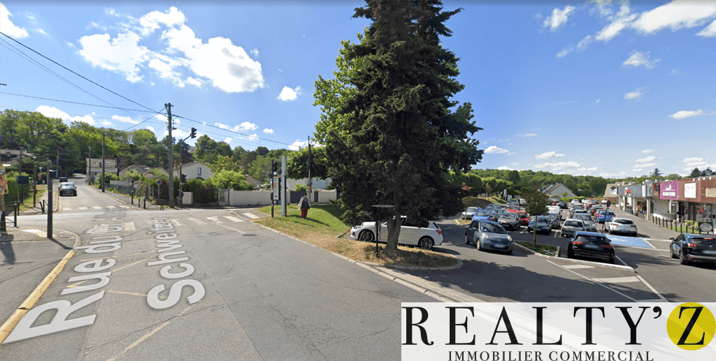 Local commercial · 75 m² · Location — photo 1