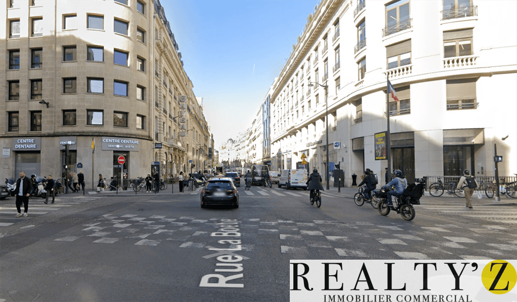 Local commercial · 130 m² · Cession de bail — photo 1