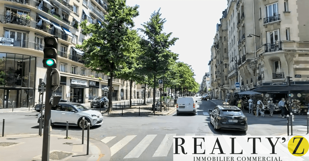 Local commercial · 139 m² · Location — photo 1