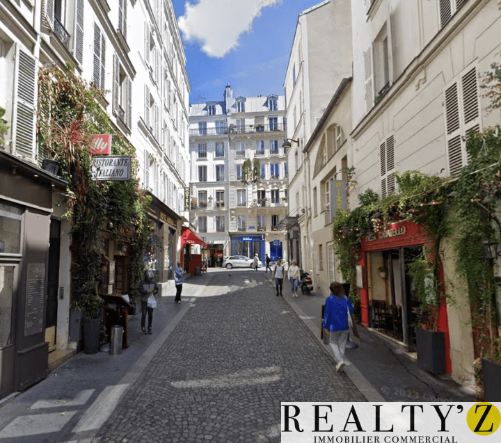 Local commercial · 84 m² · Location — photo 1