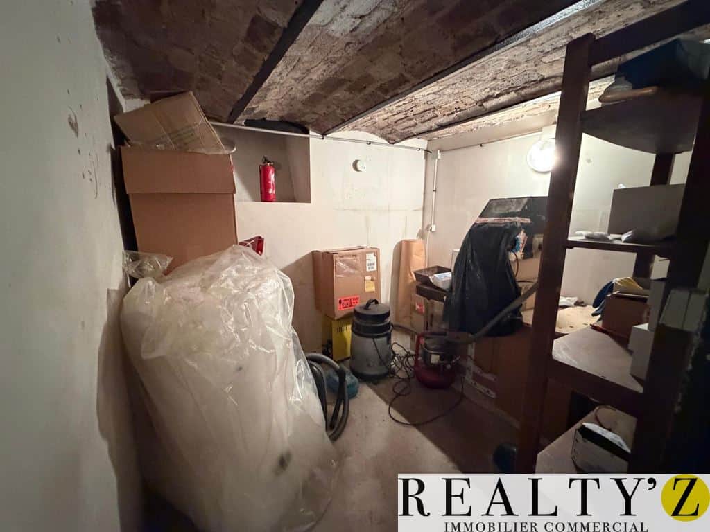 Local commercial · 41 m² · Location — photo 1