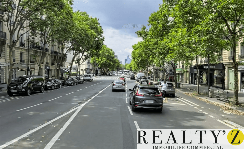Local commercial · 67 m² · Location — photo 1