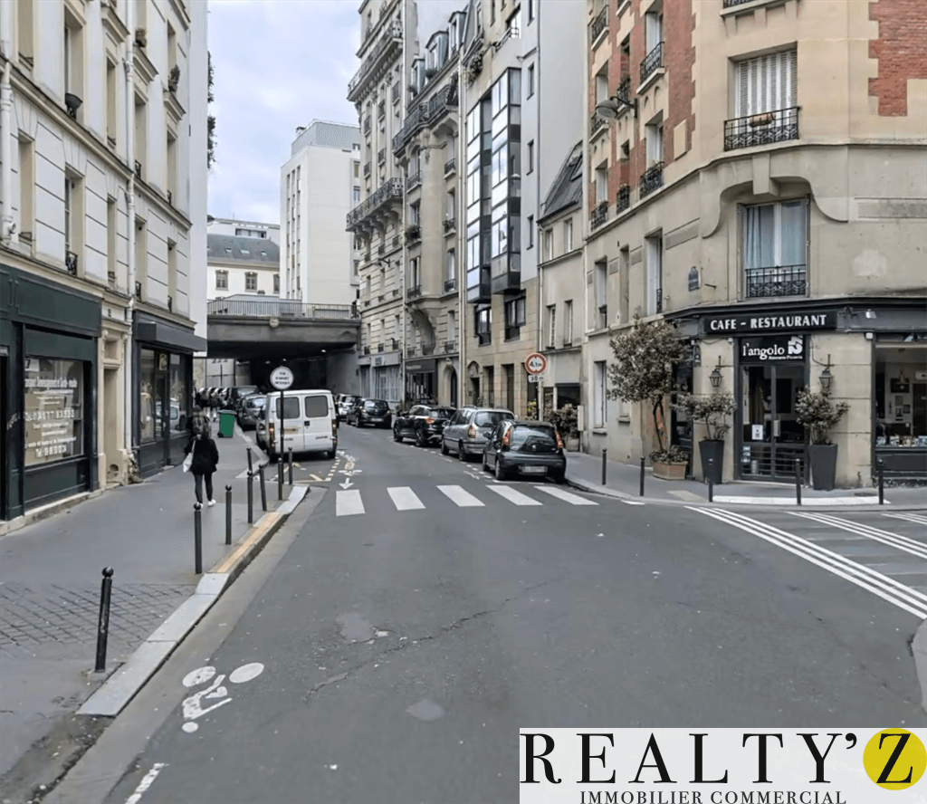 Local commercial · 227 m² · Location — photo 1