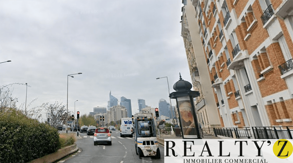 Local commercial · 750 m² · Location — photo 1