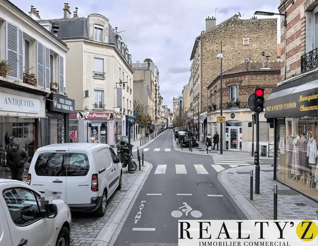 Local commercial · 45 m² · Location — photo 1