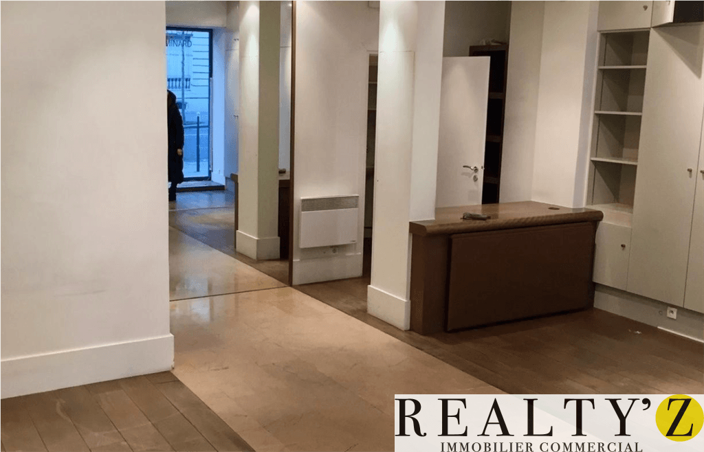 Local commercial · 70 m² · Location — photo 1