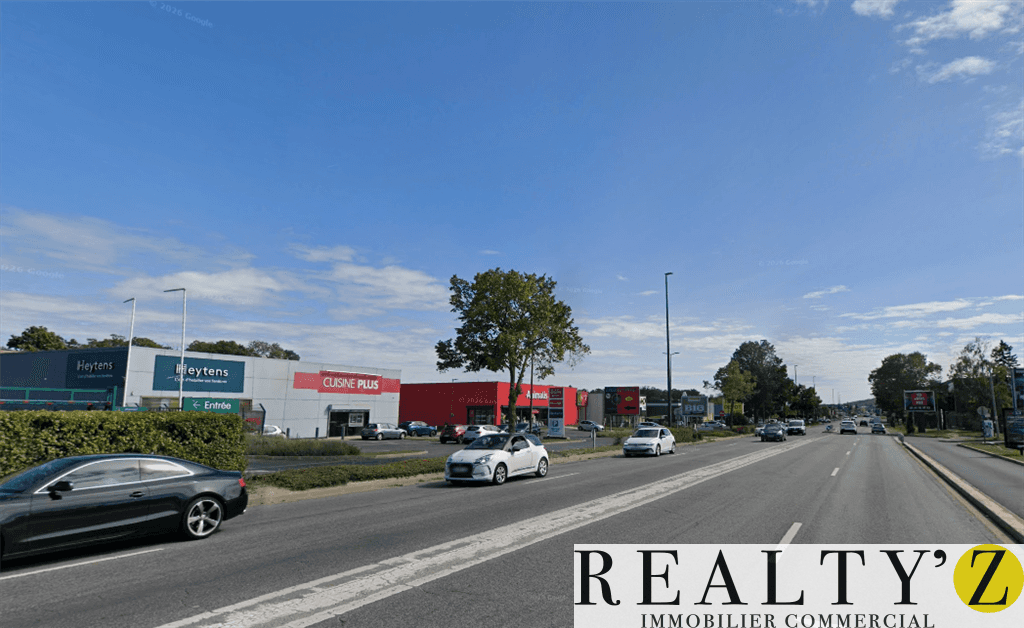 Local commercial · 537 m² · Location — photo 1