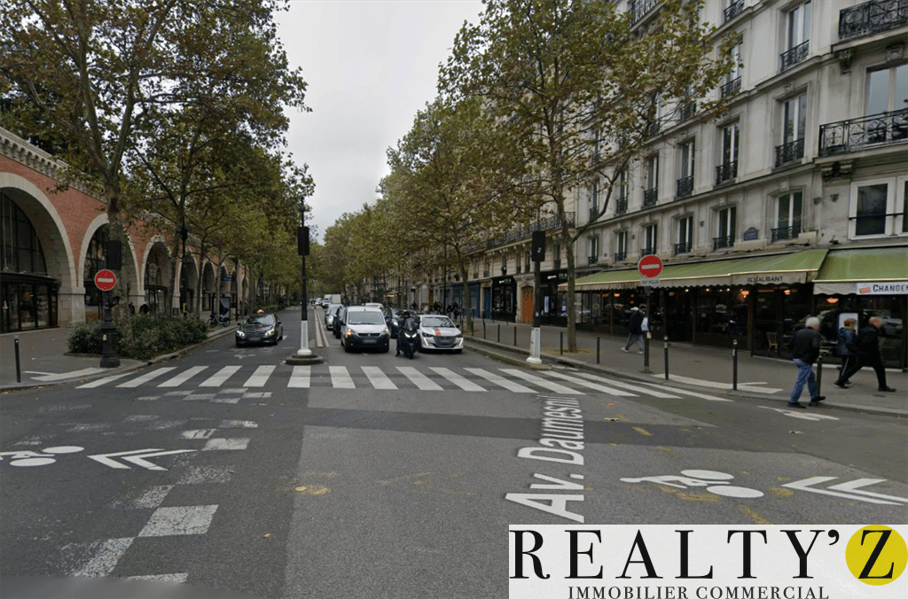 Local commercial · 122 m² · Achat des murs — photo 1