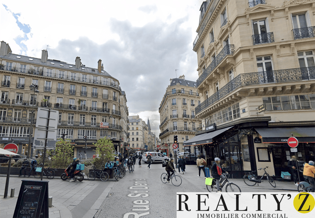 Local commercial · 176 m² · Location — photo 1
