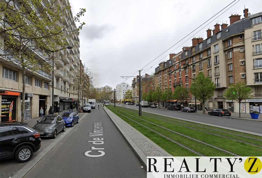 Local commercial · 61 m² · Achat des murs — photo 1