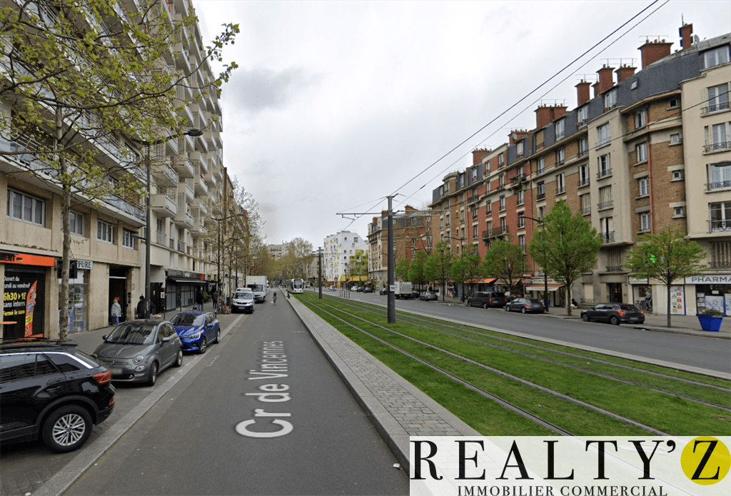 Local commercial · 61 m² · Achat des murs — photo 1