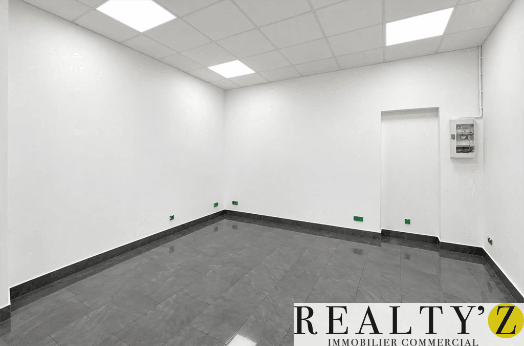 Local commercial · 16 m² · Achat des murs — photo 1
