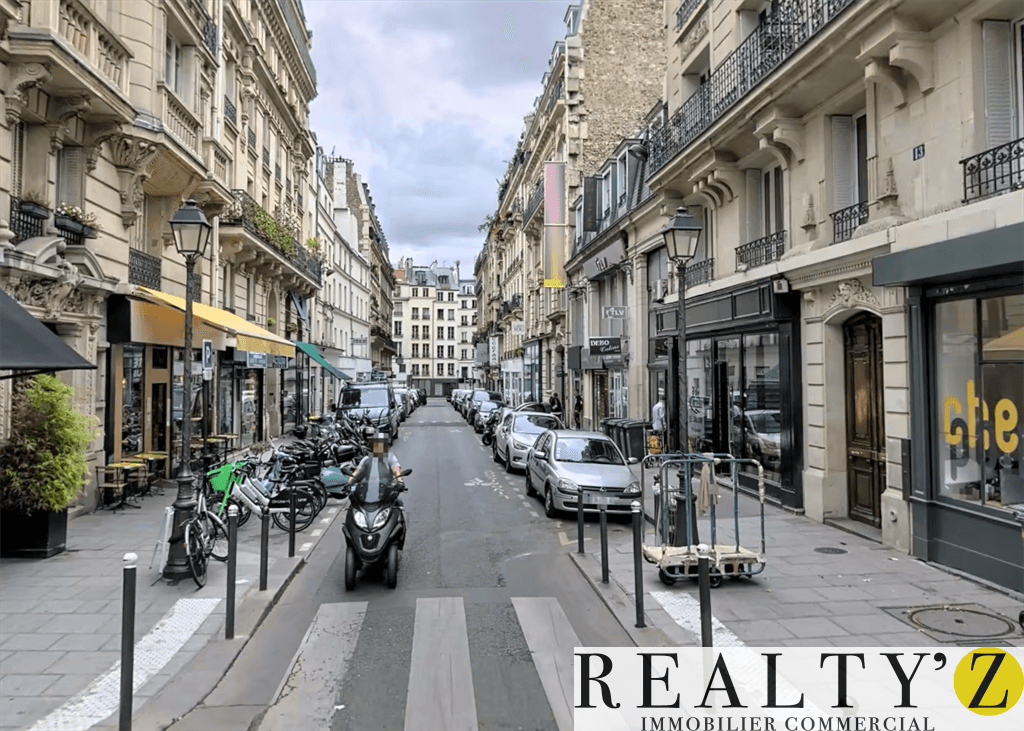 Local commercial · 115 m² · Location — photo 1
