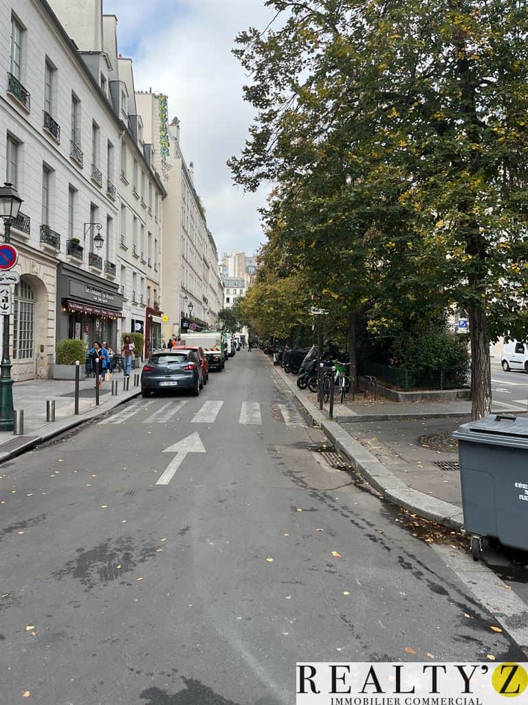 Local commercial · 90 m² · Location — photo 1