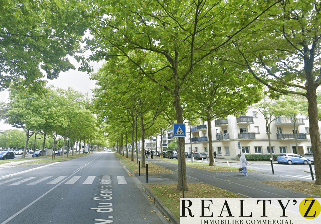 Local commercial · 130 m² · Achat des murs — photo 1