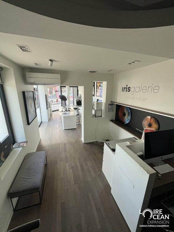 Local commercial · 32 m² · Location — photo 1