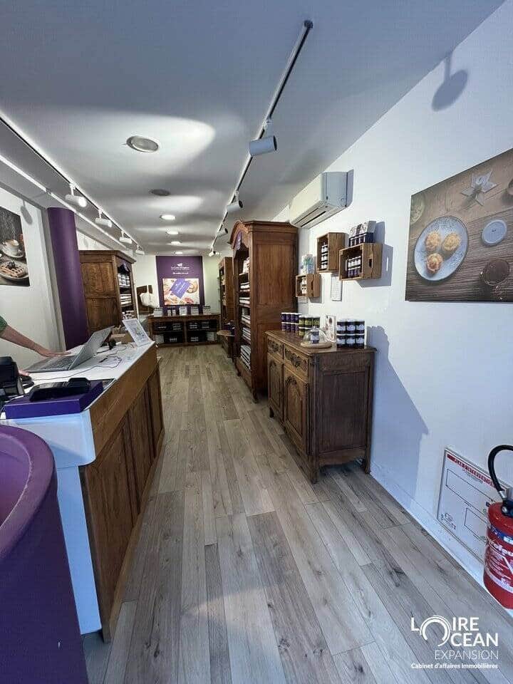 Local commercial · 50 m² · Location — photo 1
