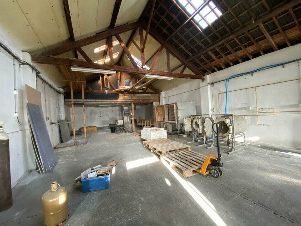 Local commercial · 525 m² · Location — photo 1