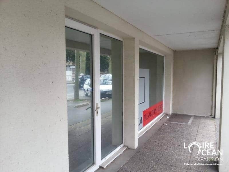 Local commercial · 29 m² · Location — photo 1