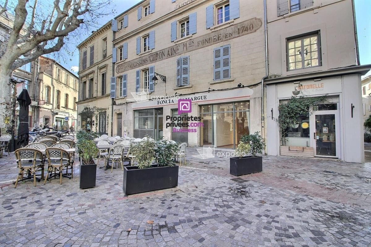Local commercial · 196 m² · Cession de bail — photo 1