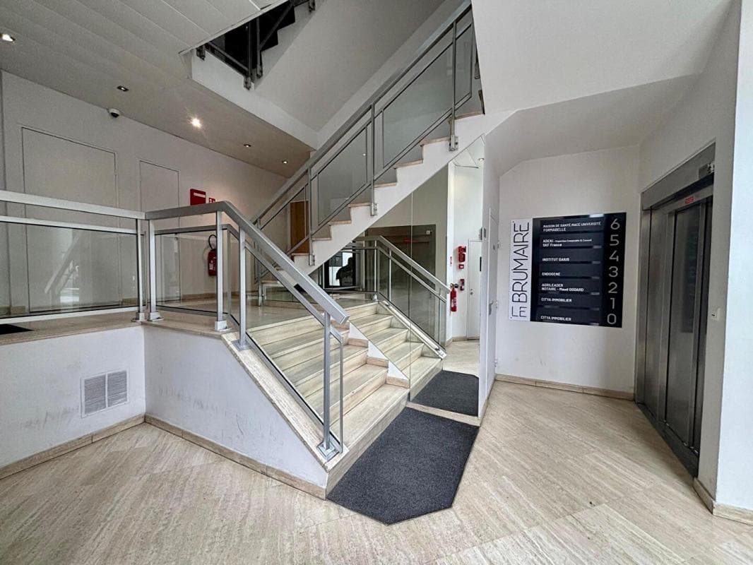 Local commercial · 146 m² · Fonds de commerce — photo 1