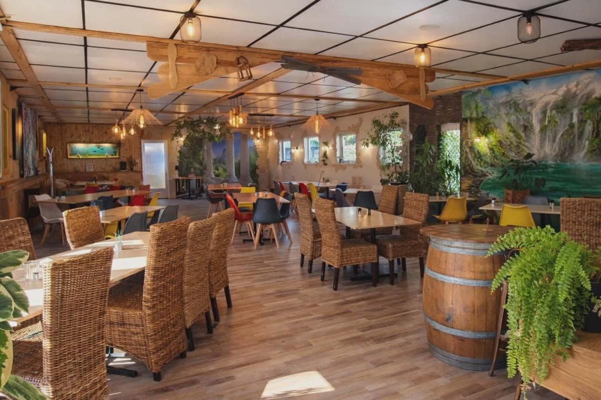 Local commercial 272 m² — SAUMUR — photo 1