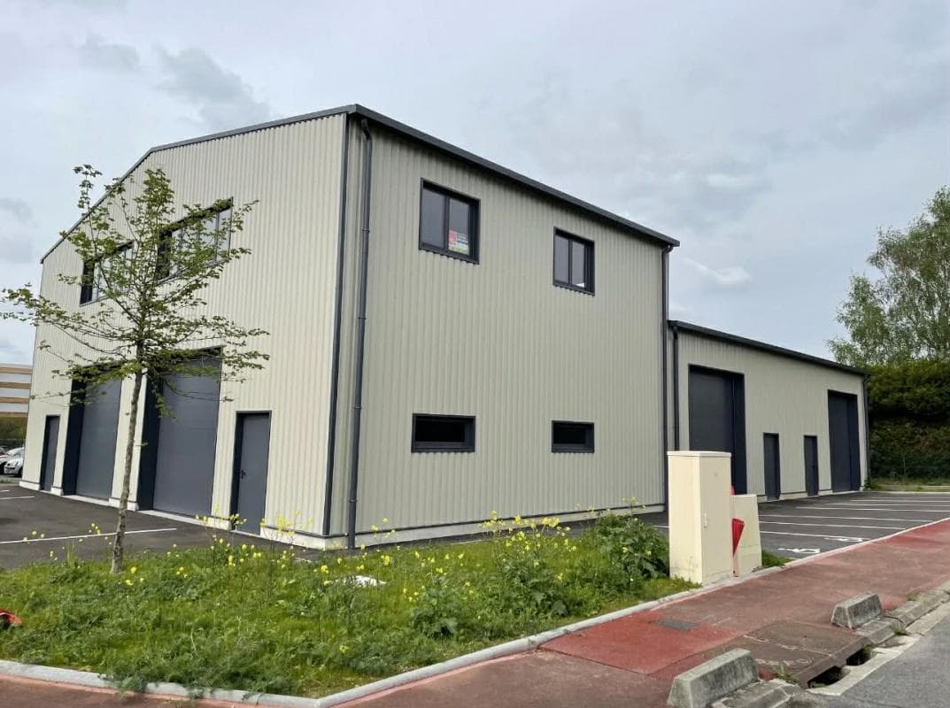 Local commercial · 168 m² · Cession de bail — photo 1