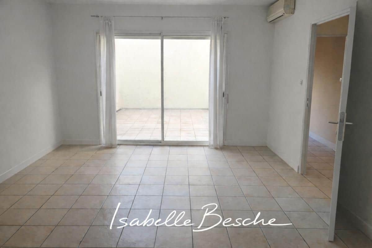 Local commercial · 239 m² · Fonds de commerce — photo 1