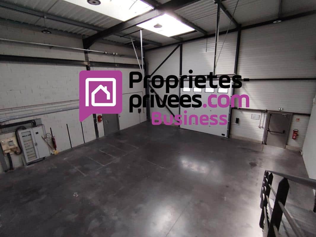 Local commercial · 410 m² · Cession de bail — photo 1
