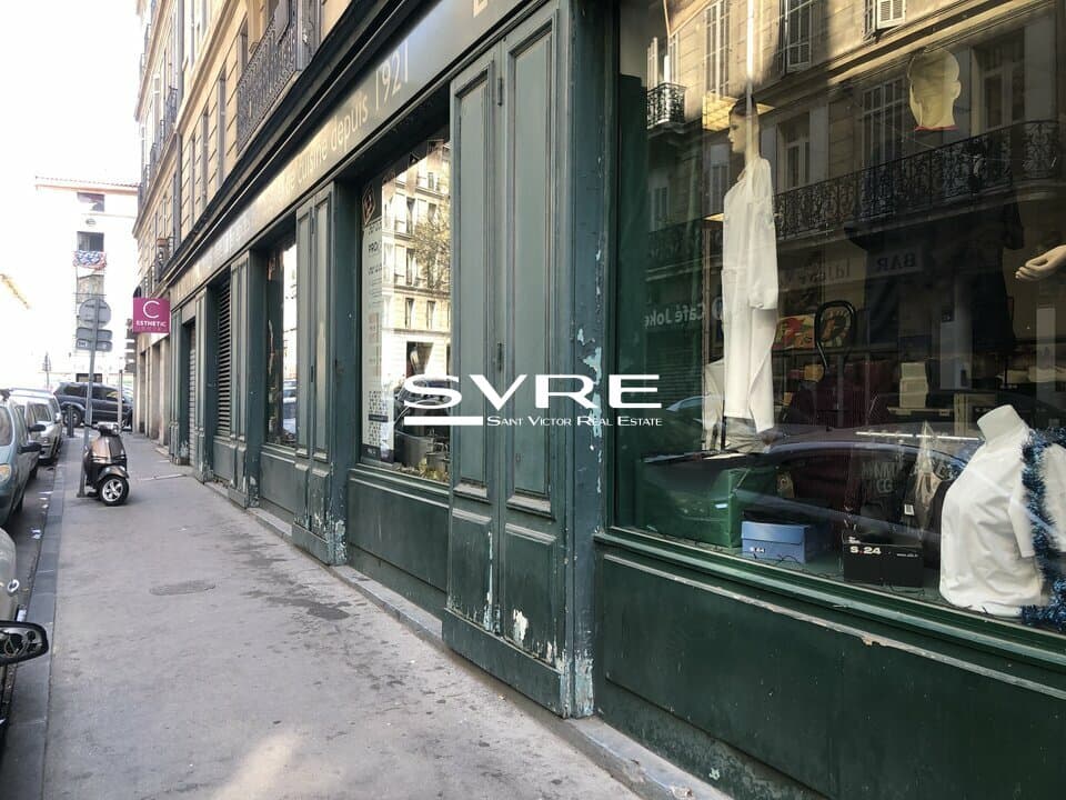 Local commercial · 300 m² · Achat des murs — photo 1