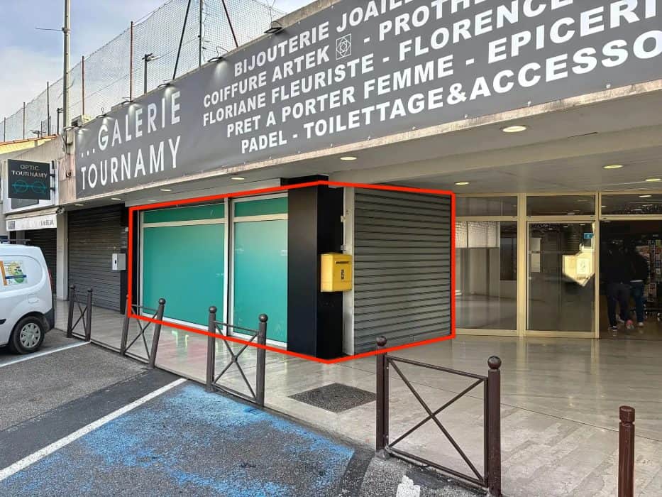 Local commercial · 93 m² · Location — photo 1
