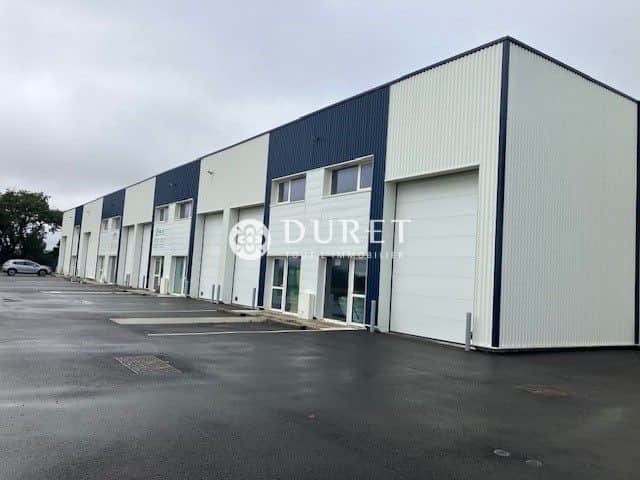 Local commercial · 107 m² · Achat des murs — photo 1