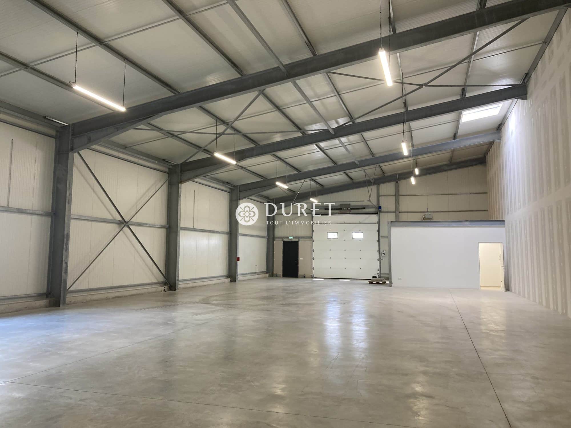 Local commercial · 378 m² · Location — photo 1