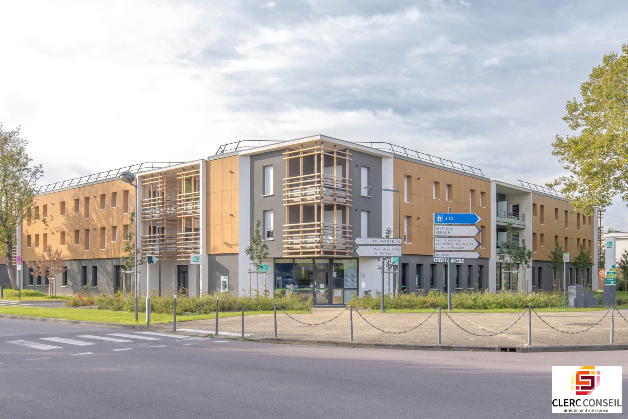 Local commercial · 173 m² · Location — photo 1