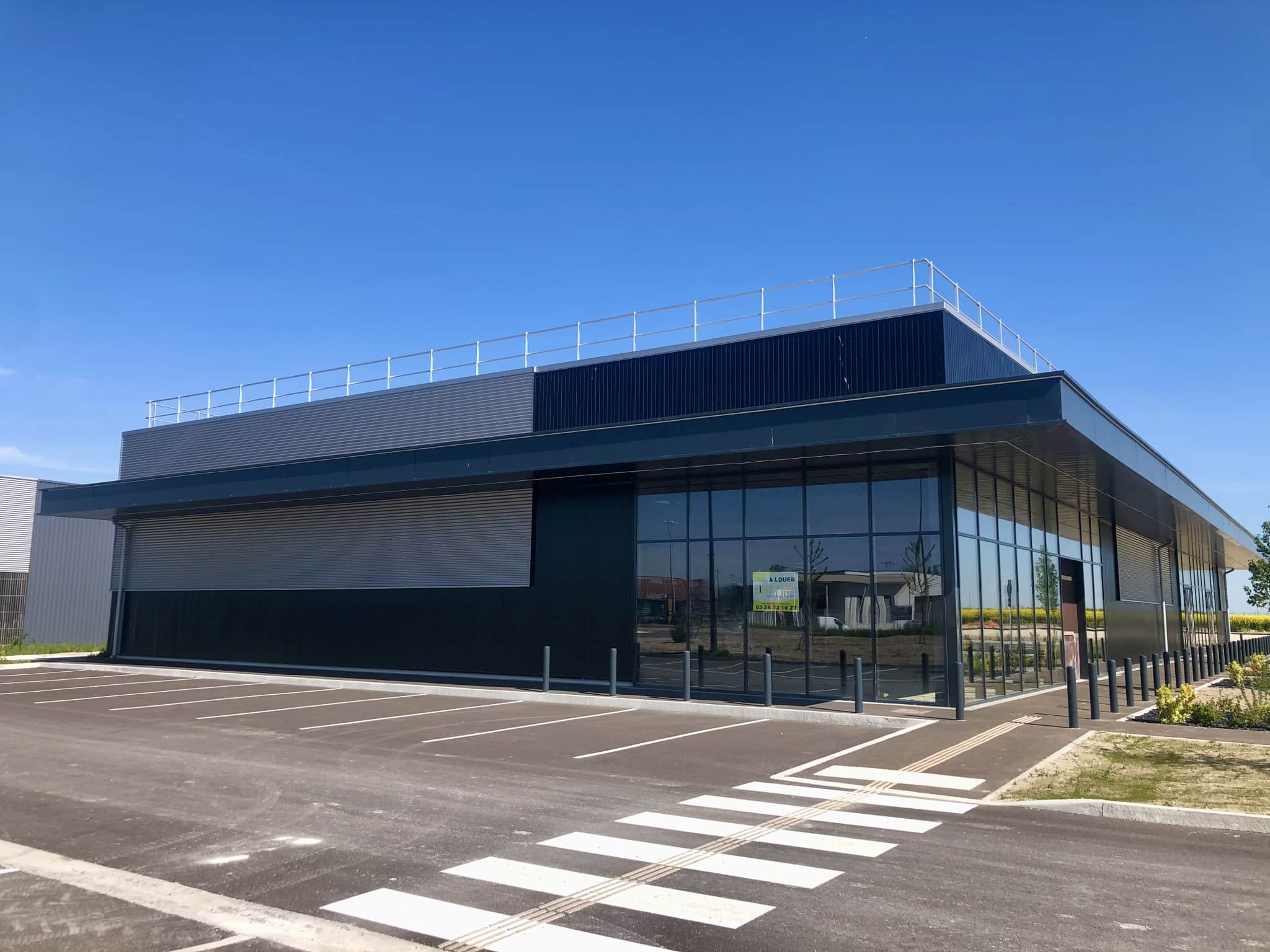 Local commercial · 1068 m² · Location — photo 1