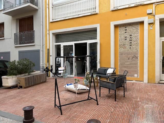Local commercial · 300 m² · Achat des murs — photo 1