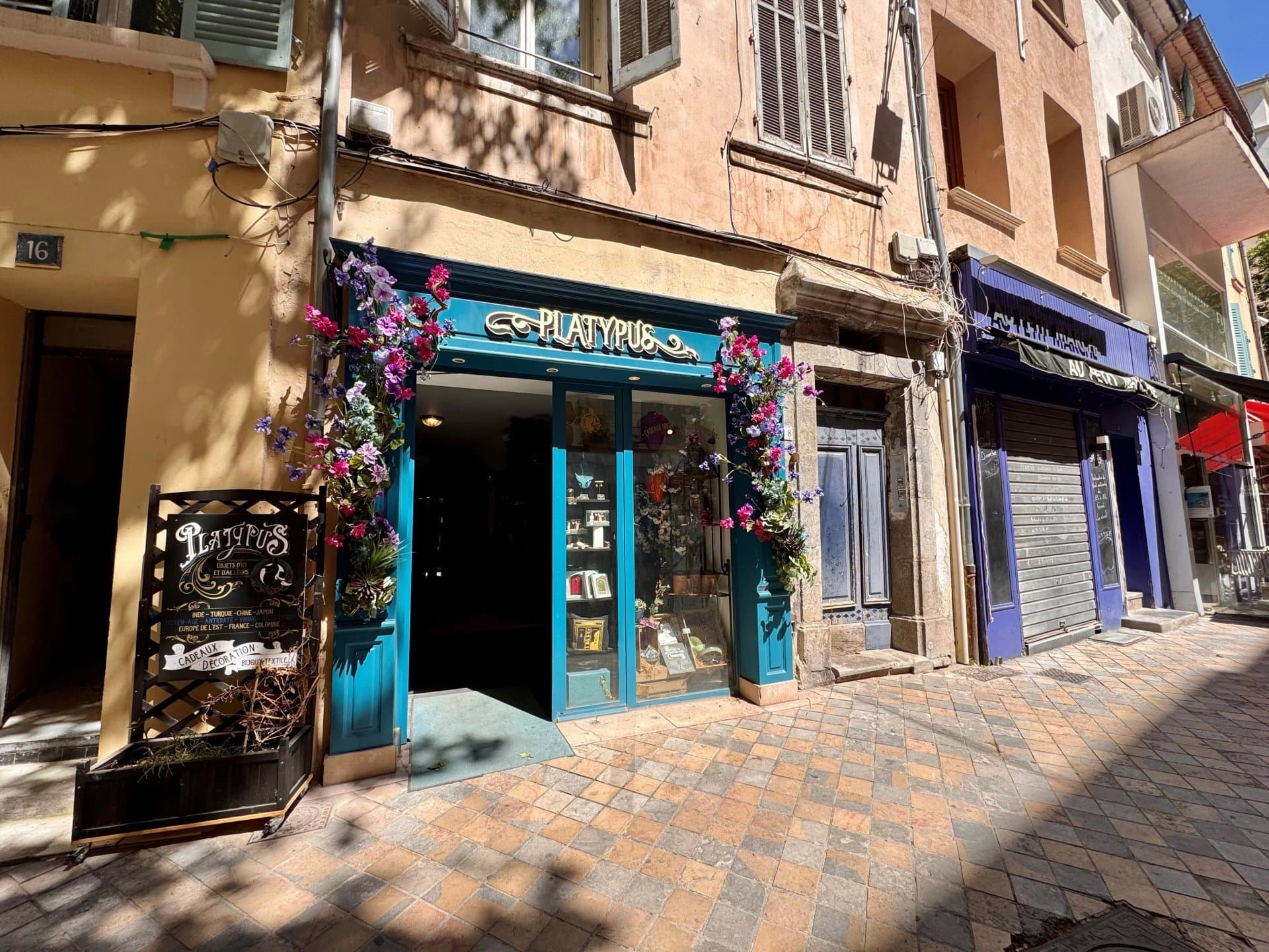 Local commercial · 62 m² · Achat des murs — photo 1