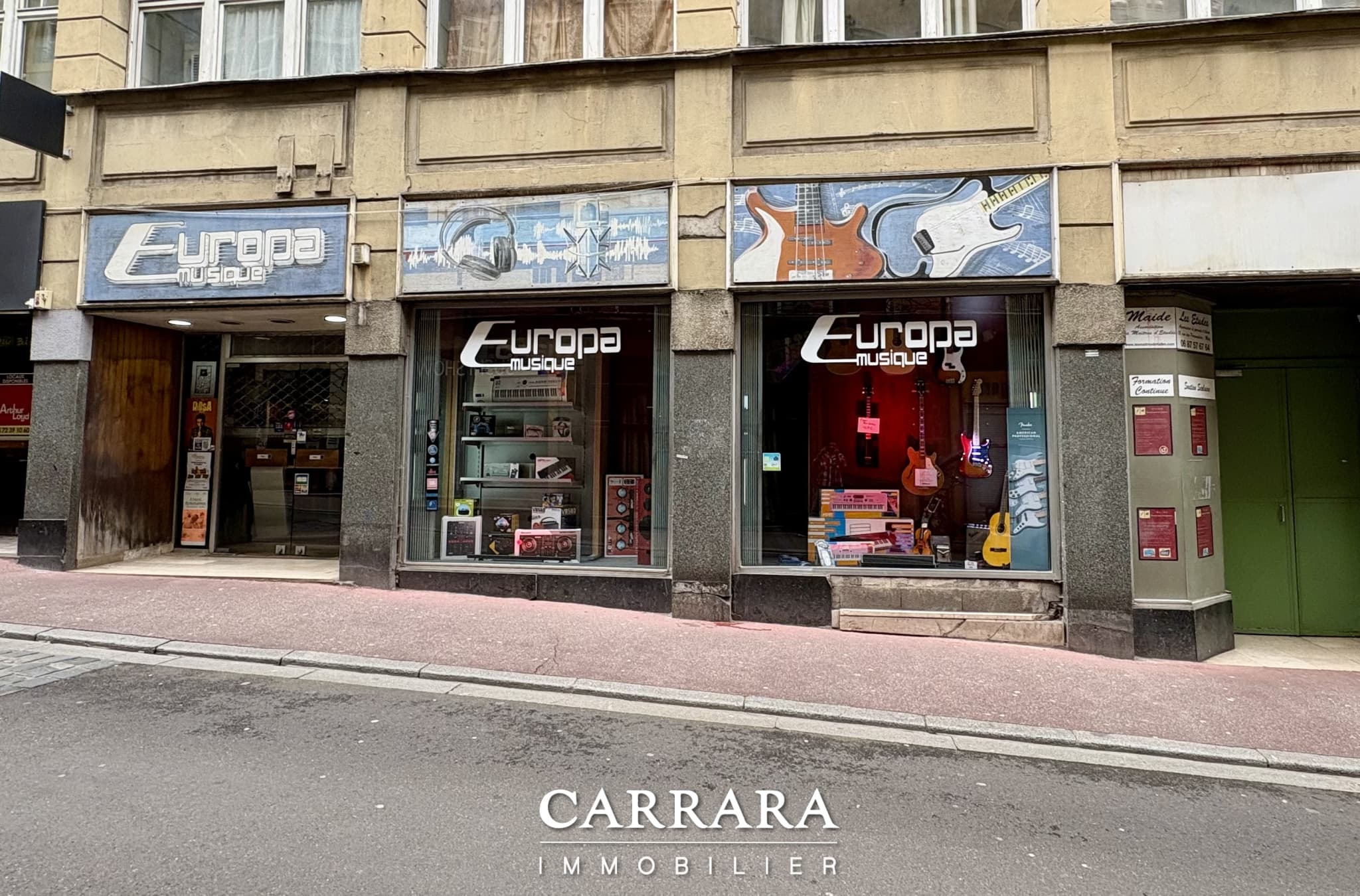 Local commercial · 671 m² · Achat des murs — photo 1