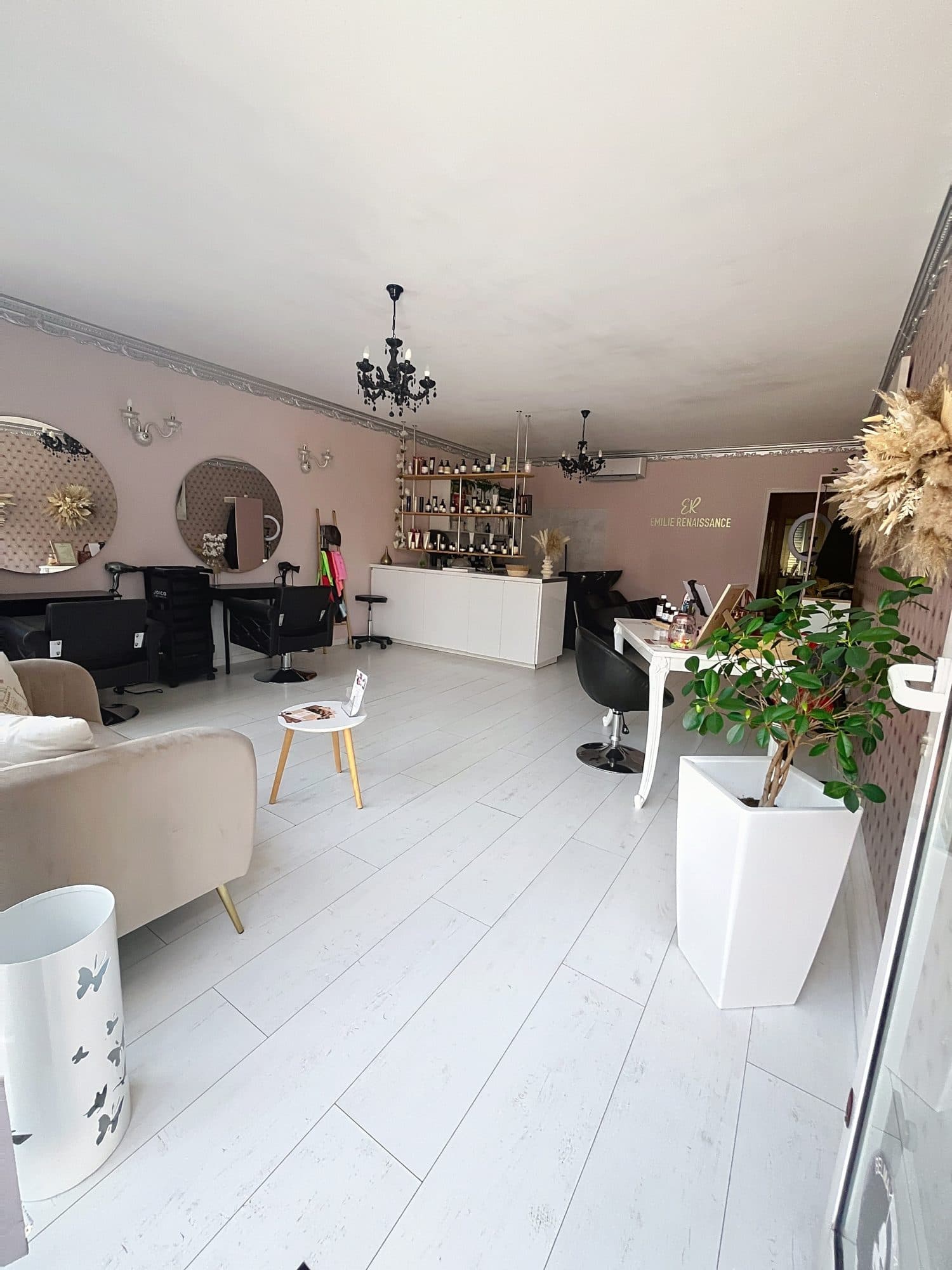 Local commercial · 72 m² · Location — photo 1